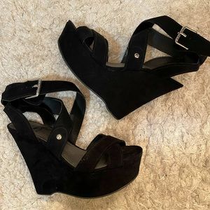 G by Guess black wedge sandals